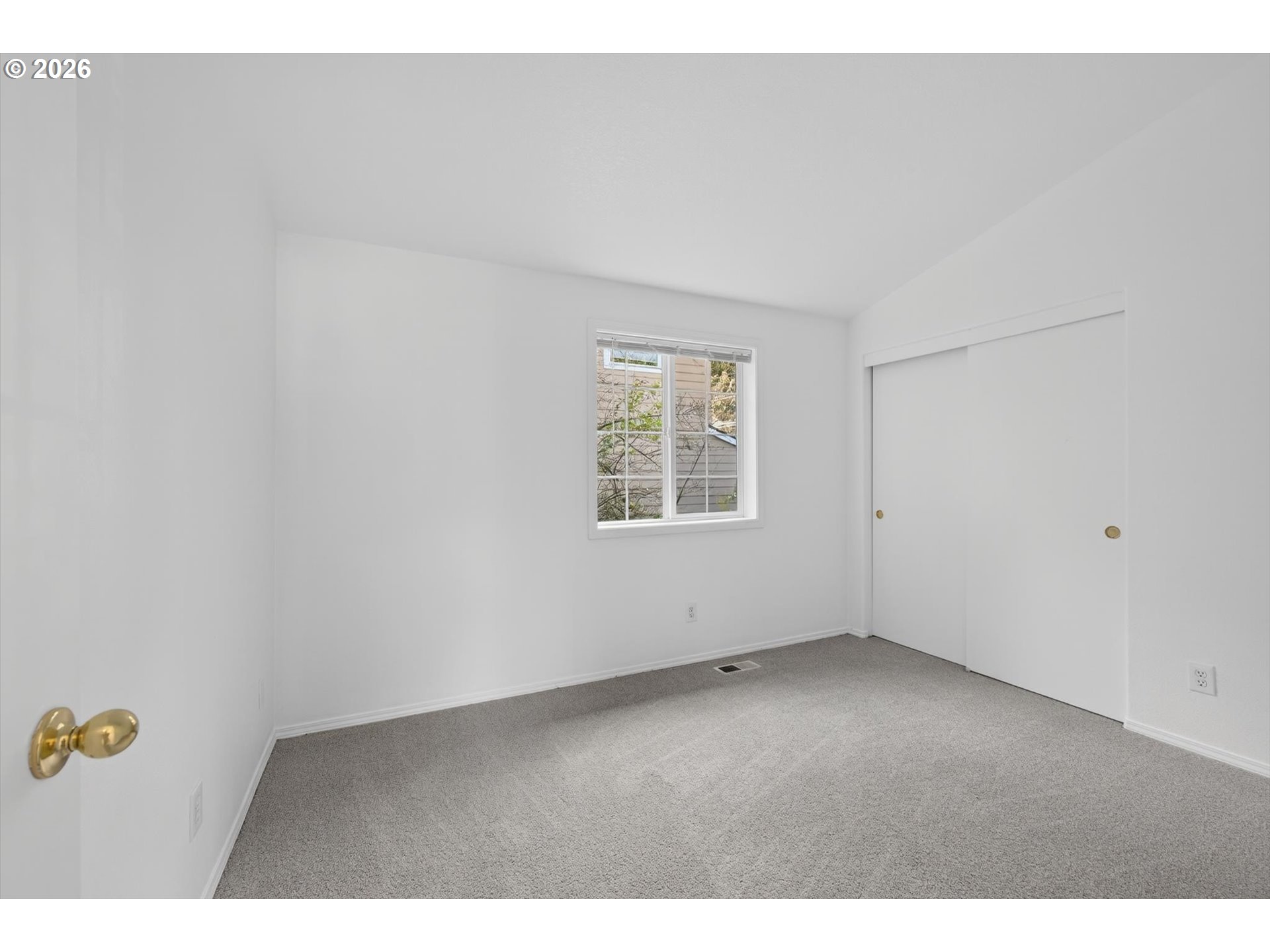 6006 Southwest View Point Terrace Portland, OR 97239 - Photo 21 of 27 Gallery Image 21