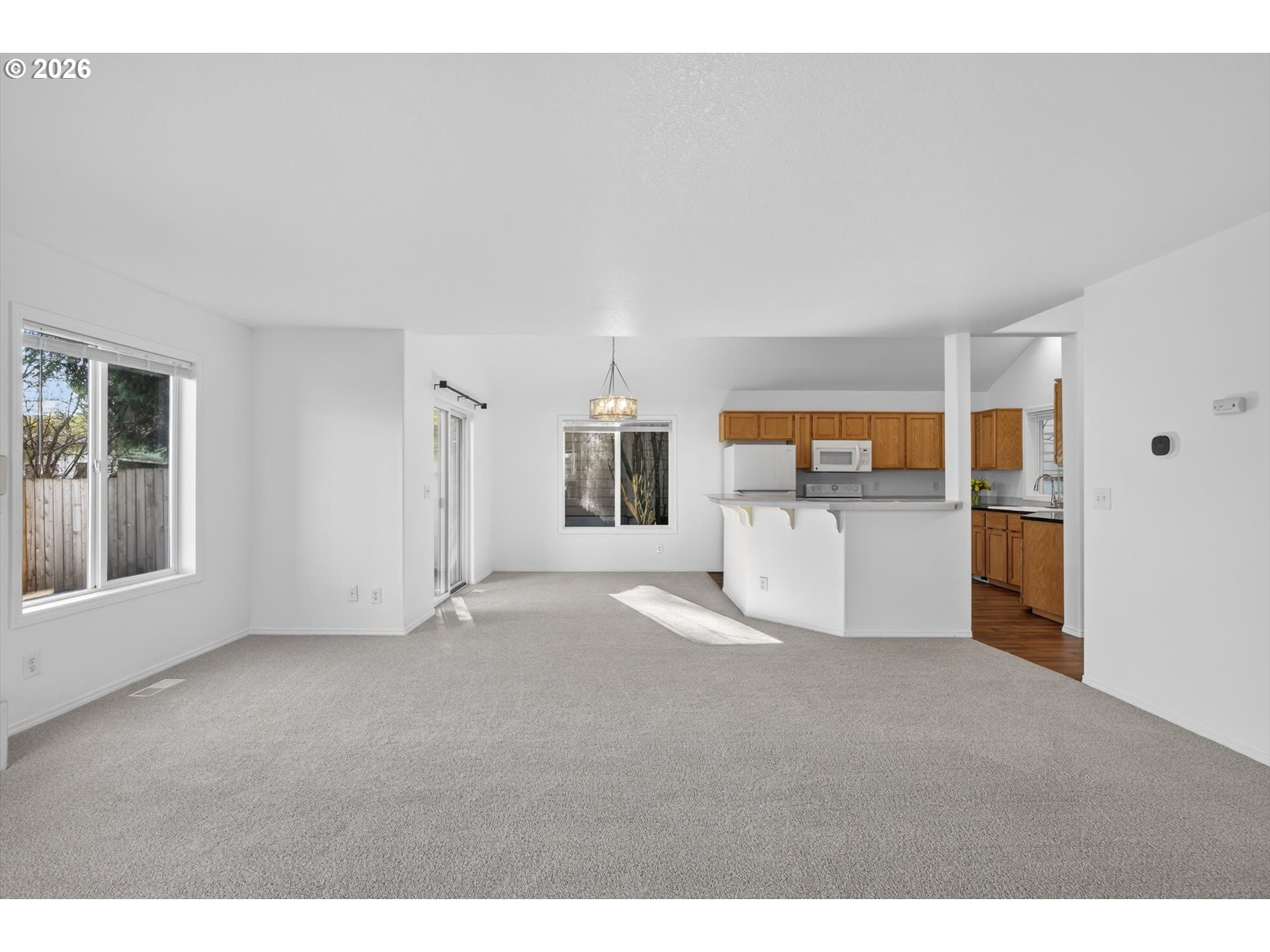 6006 Southwest View Point Terrace Portland, OR 97239 - Photo 4 of 27 Gallery Image 4