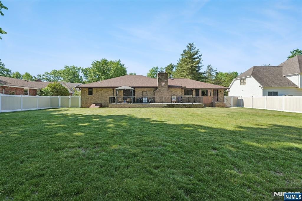 16 Cutter Avenue Edison, NJ 08820 - Photo 18 of 22