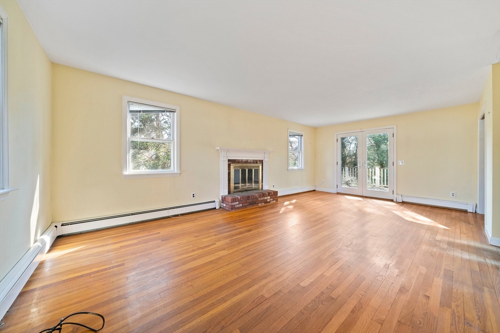 3 Andrea Road Pocasset, MA 02559 - Photo 12 of 40