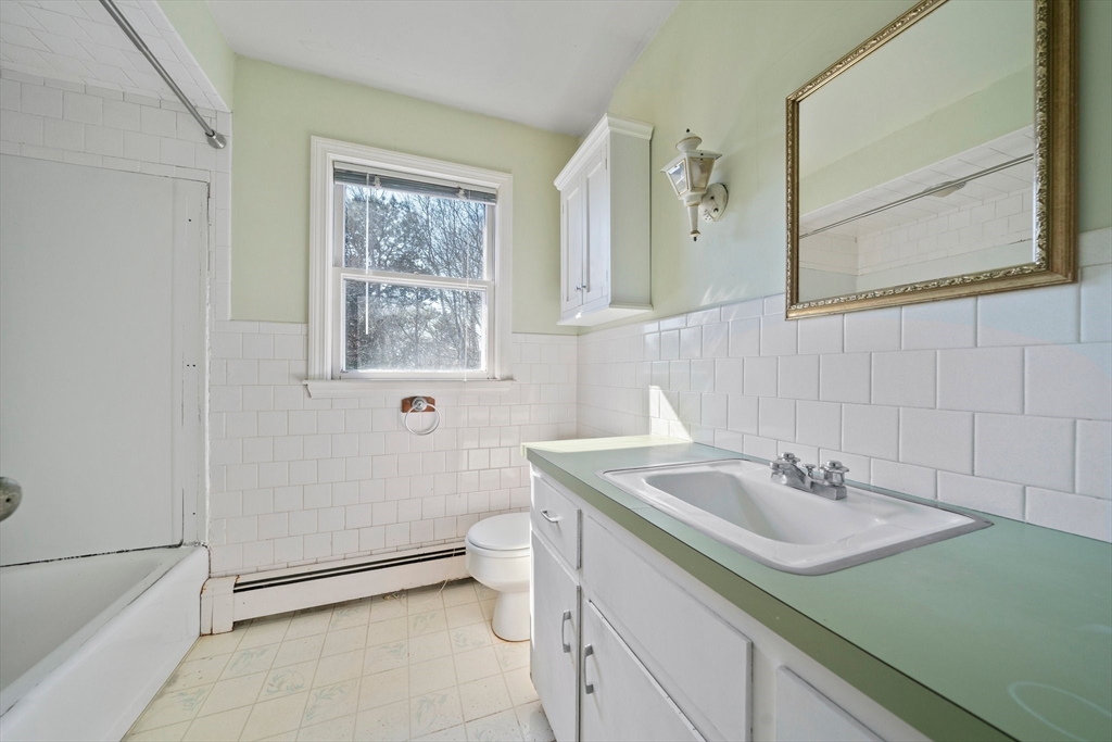 3 Andrea Road Pocasset, MA 02559 - Photo 21 of 40