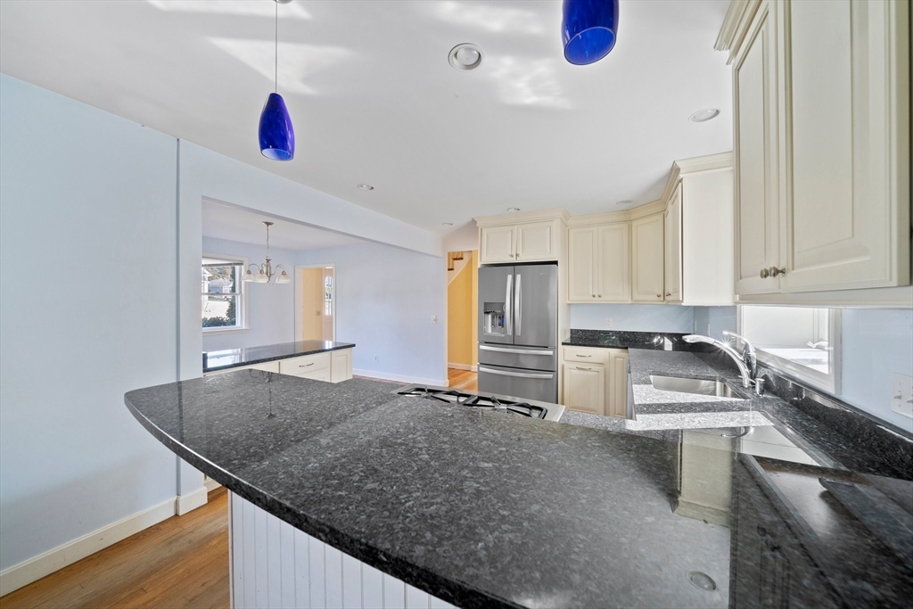 3 Andrea Road Pocasset, MA 02559 - Photo 6 of 40