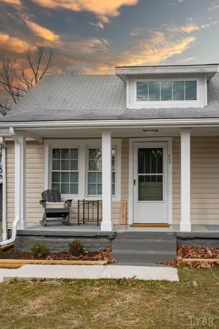 $299,000 | 609 Pine Drive, Lynchburg, VA 24503