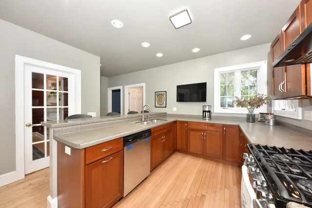 $439,000 | 2825 North Maryland Avenue, Milwaukee, WI 53211