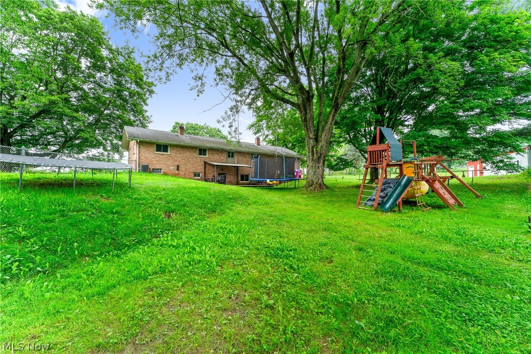 6235 Homeworth Road Homeworth, OH 44634 - Photo 2 of 30