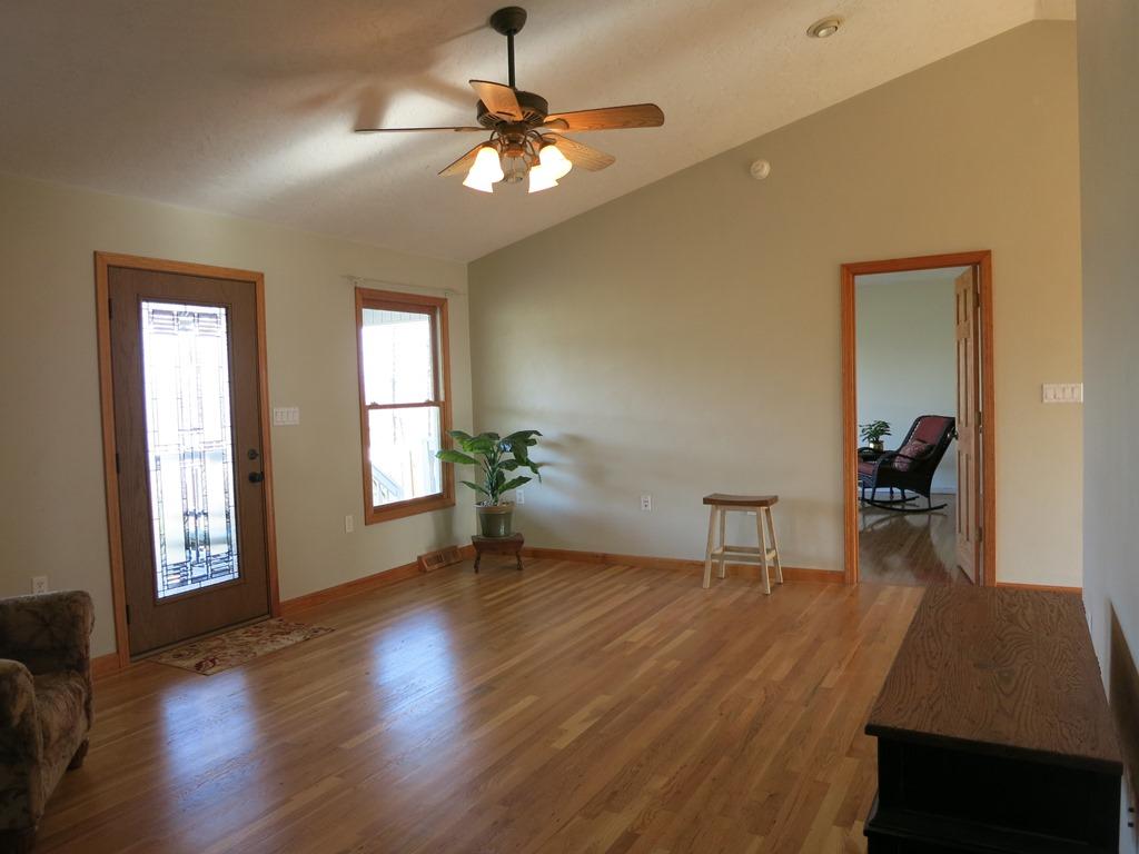 351 Borden Run Road Fincastle, VA 24090 - Photo 11 of 83 Living Room