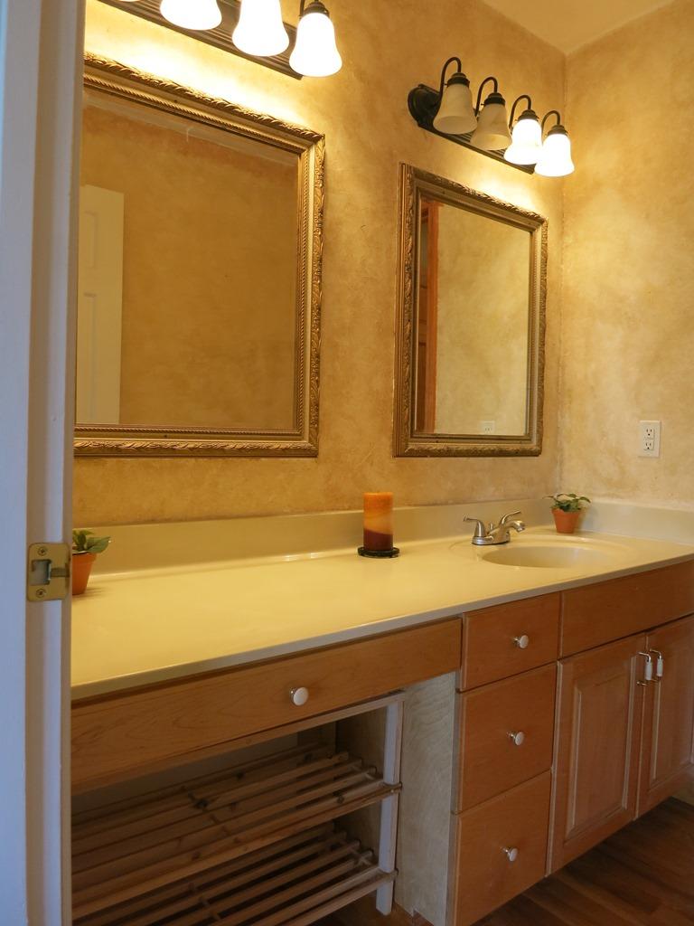 351 Borden Run Road Fincastle, VA 24090 - Photo 30 of 83 Hall Bath Entry Level