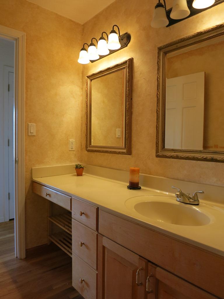 351 Borden Run Road Fincastle, VA 24090 - Photo 31 of 83 Hall Bath Entry Level