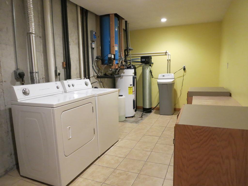 351 Borden Run Road Fincastle, VA 24090 - Photo 41 of 83 Laundry Room Lower Level