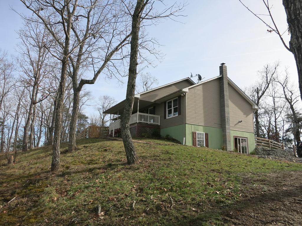351 Borden Run Road Fincastle, VA 24090 - Photo 6 of 83 Front / Side