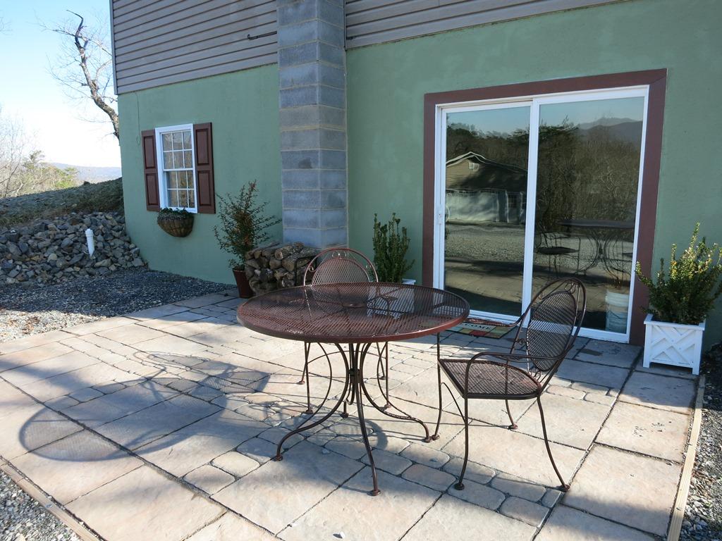 351 Borden Run Road Fincastle, VA 24090 - Photo 59 of 83 Side Patio
