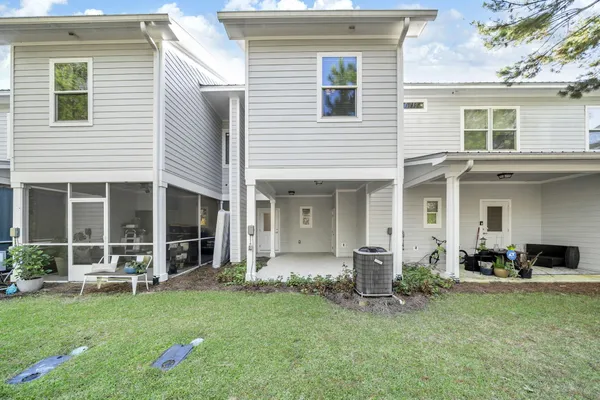 $220,000 | 284 North Sand Palm Road, Freeport, FL 32439