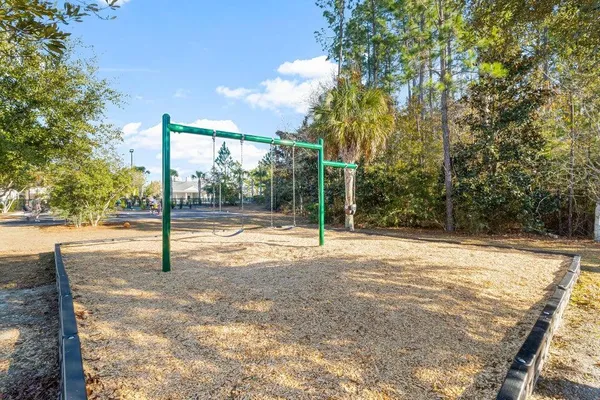 $220,000 | 284 North Sand Palm Road, Freeport, FL 32439