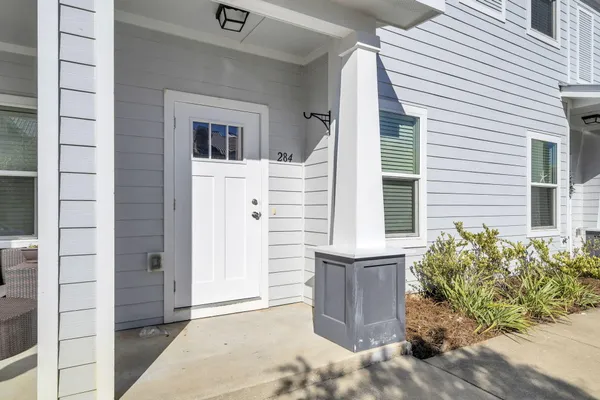 $220,000 | 284 North Sand Palm Road, Freeport, FL 32439