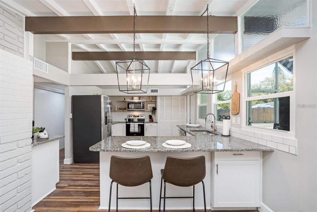 2213 Wason Road Sarasota, FL 34231 - Photo 16 of 52 Gallery Image 16