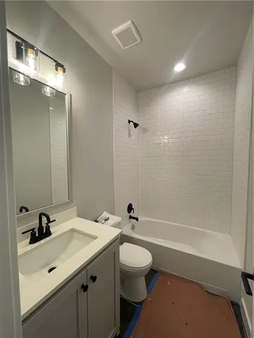 $566,500 | 15351 West 161st Street, Olathe, KS 66062