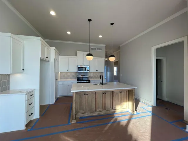 $566,500 | 15351 West 161st Street, Olathe, KS 66062