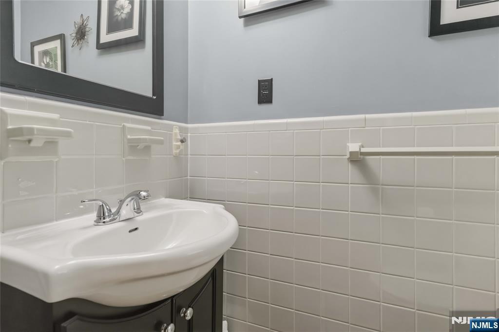 63 Valley Road Butler, NJ 07405 - Photo 20 of 33