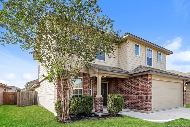 $2,145 | 419 Eastern Phoebe, San Antonio, TX 78253