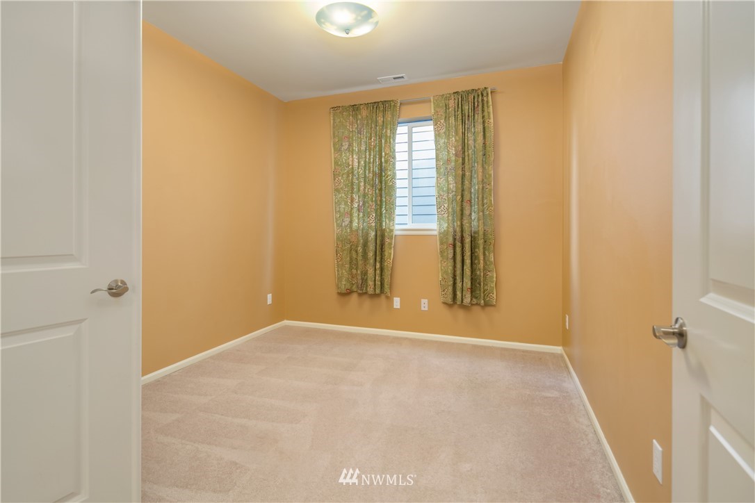 622 195th Street Southeast Bothell, WA 98012 - Photo 12 of 20