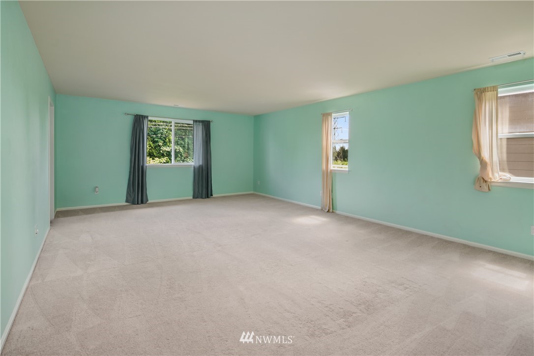 622 195th Street Southeast Bothell, WA 98012 - Photo 15 of 20