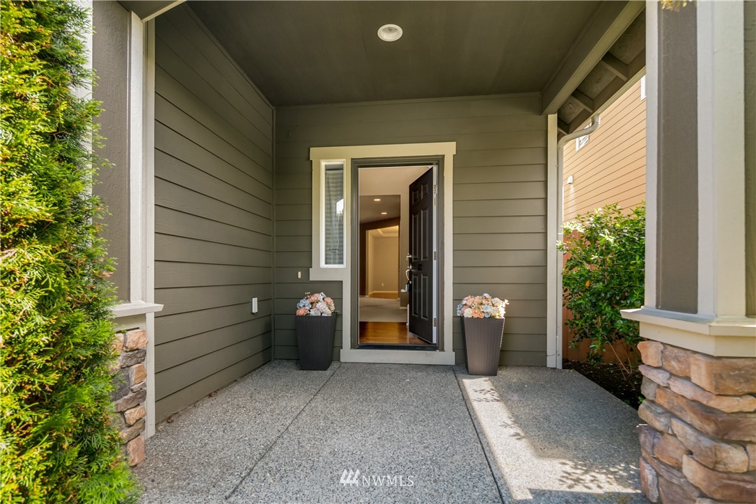 622 195th Street Southeast Bothell, WA 98012 - Photo 3 of 20