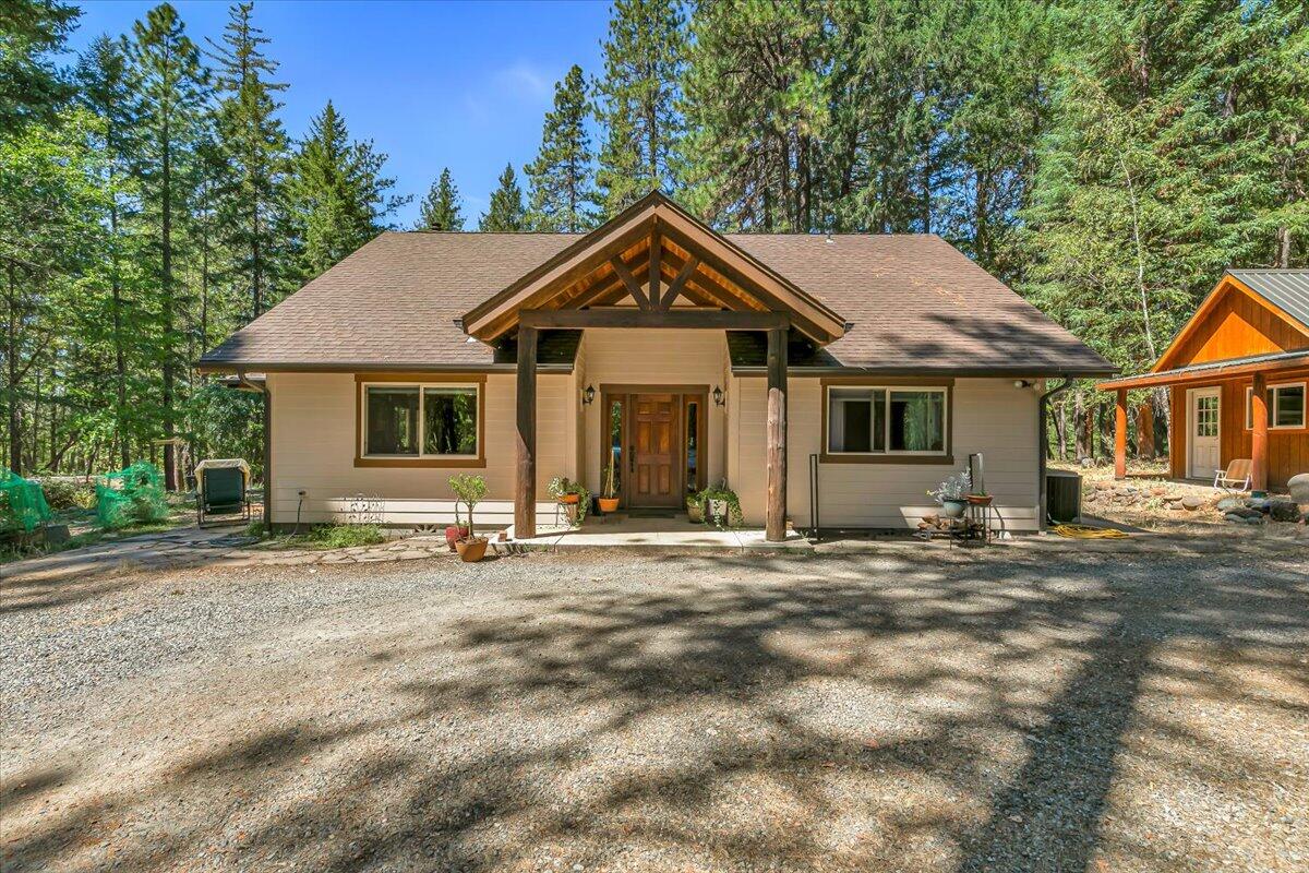 785 Crow Road Merlin, OR 97532 - Photo 1 of 36 01-1