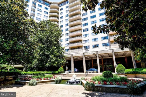 $6,400 | 2801 New Mexico Avenue Northwest, Unit 717, Washington, DC 20007