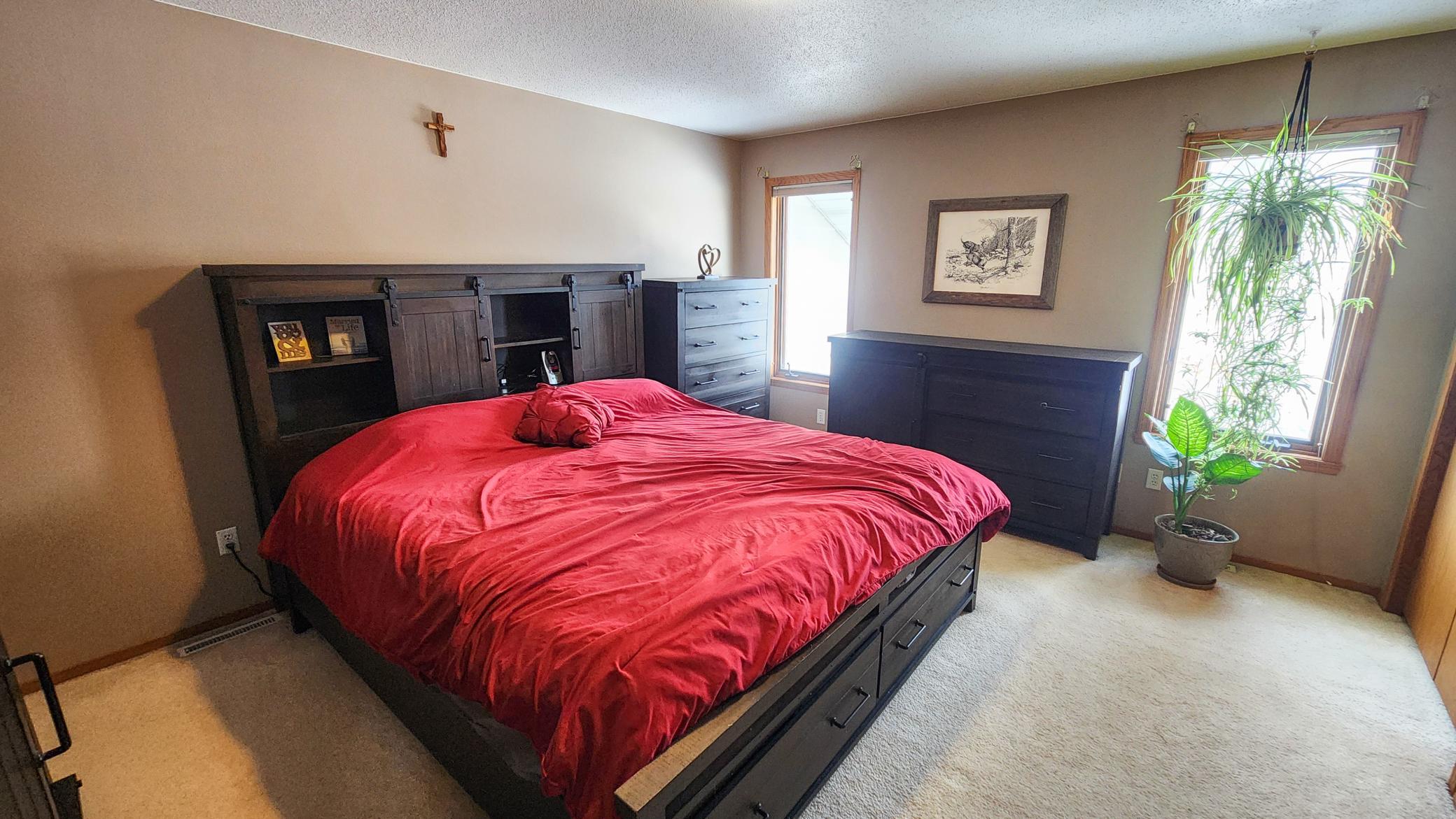 4041 South Rivershore Drive Moorhead, MN 56560 - Photo 12 of 41