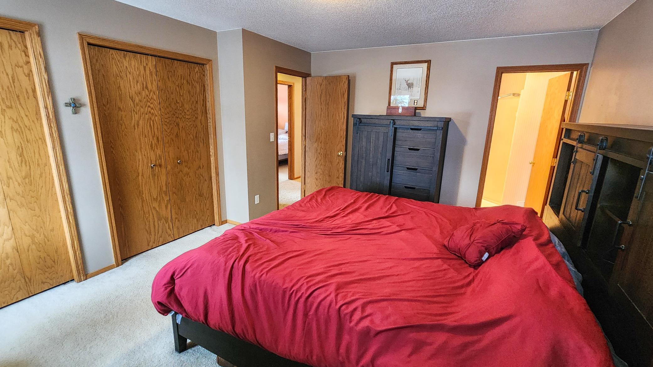 4041 South Rivershore Drive Moorhead, MN 56560 - Photo 14 of 41