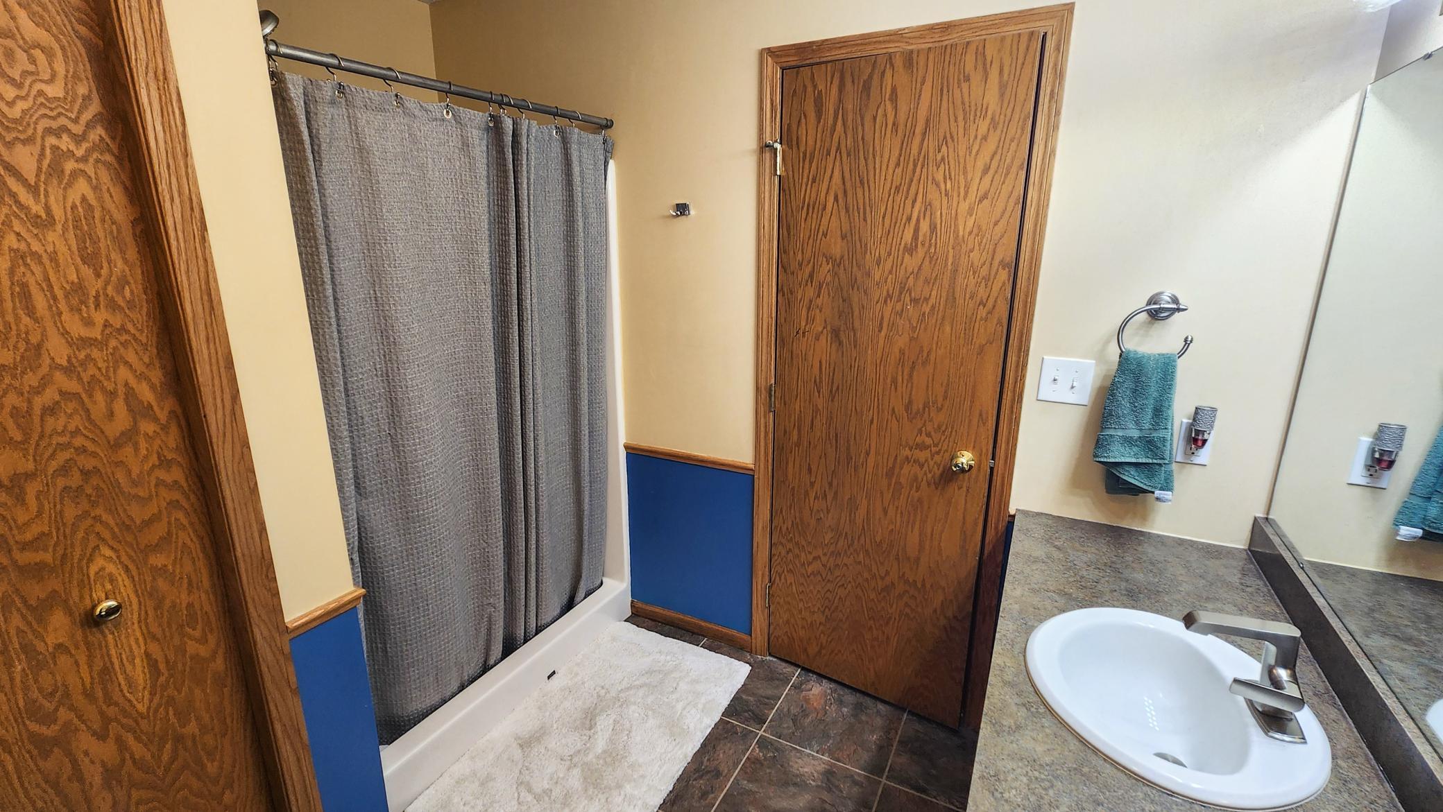 4041 South Rivershore Drive Moorhead, MN 56560 - Photo 27 of 41