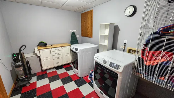 $450,000 | 4041 South Rivershore Drive, Moorhead, MN 56560