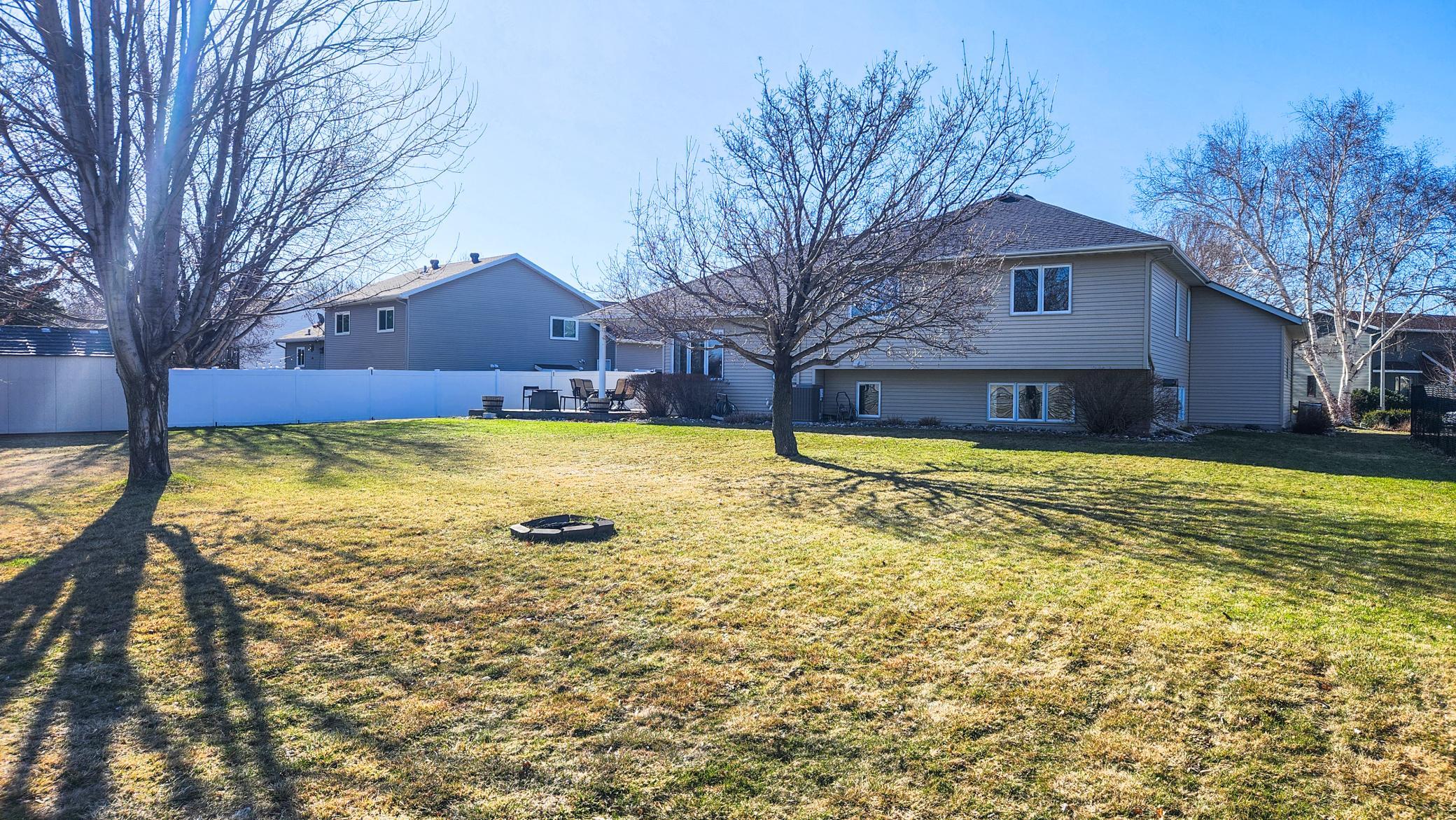 4041 South Rivershore Drive Moorhead, MN 56560 - Photo 37 of 39