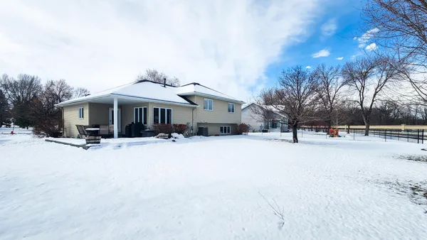 $450,000 | 4041 South Rivershore Drive, Moorhead, MN 56560