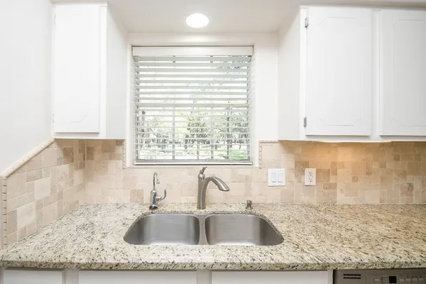 $2,500 | 13240 Trail Hollow Drive, Unit 3240, Houston, TX 77079