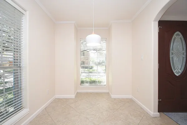 $2,500 | 13240 Trail Hollow Drive, Unit 3240, Houston, TX 77079