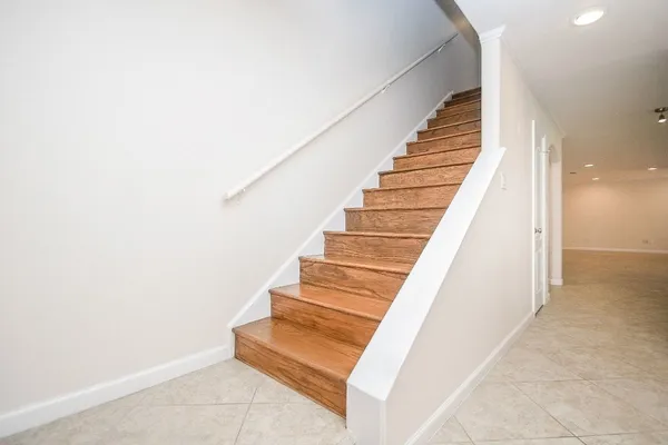 $2,500 | 13240 Trail Hollow Drive, Unit 3240, Houston, TX 77079