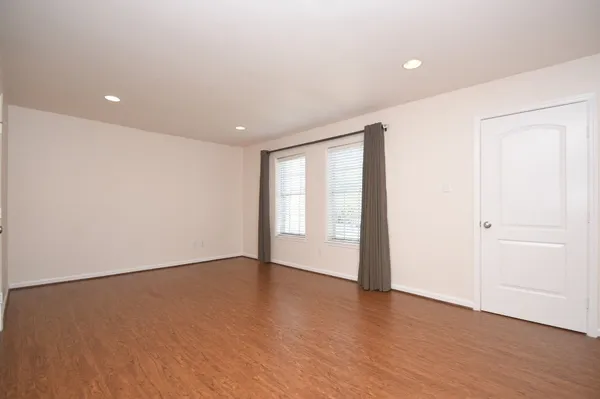 $2,500 | 13240 Trail Hollow Drive, Unit 3240, Houston, TX 77079