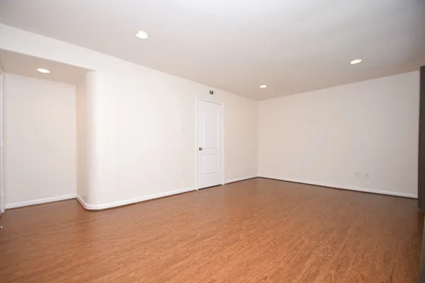 $2,500 | 13240 Trail Hollow Drive, Unit 3240, Houston, TX 77079