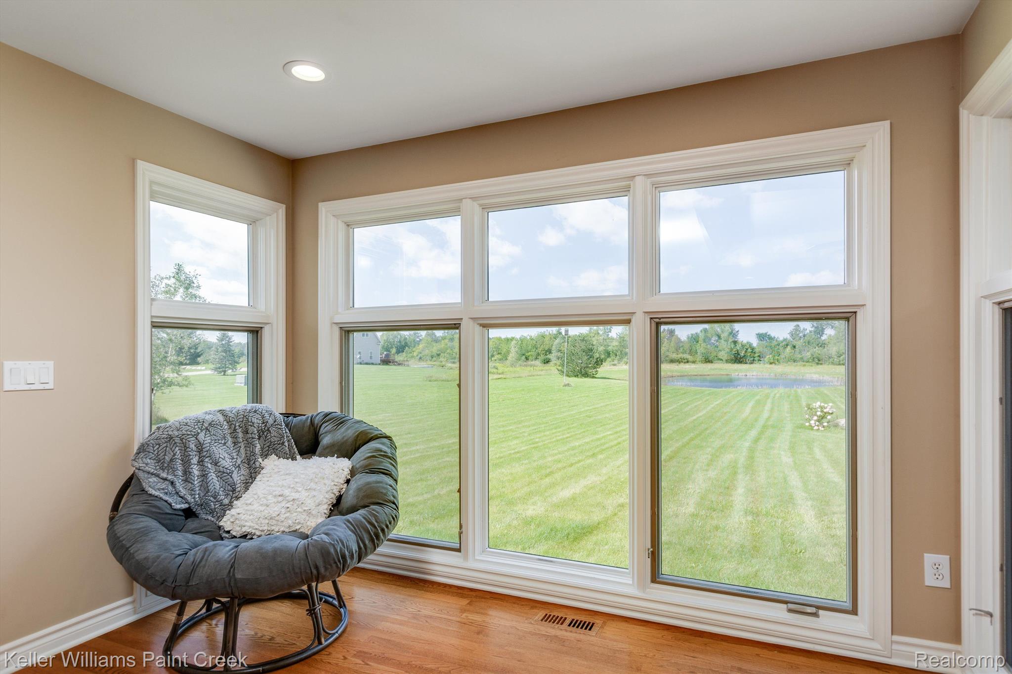 4912 Walker Road North Street, MI 48049 - Photo 22 of 71 Breakfast Nook