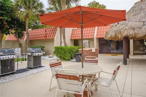 $2,200 | 777 South Federal Highway, Unit PH 16, Pompano Beach, FL 33062