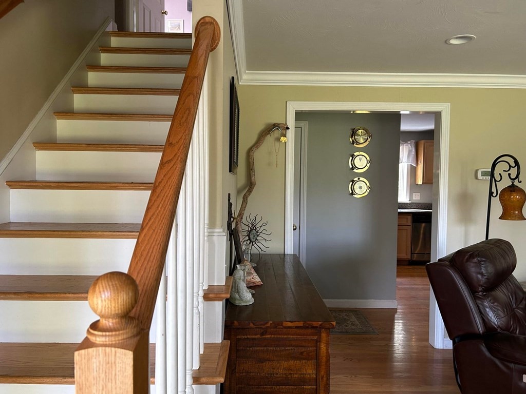 1271 Old Stage Road Barnstable, MA 02668 - Photo 3 of 14