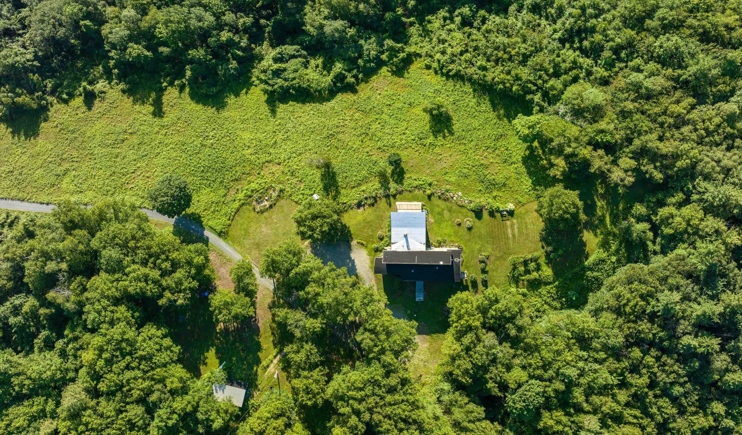 615 Beaver Pond Road Dummerston, VT 05301 - Photo 8 of 39