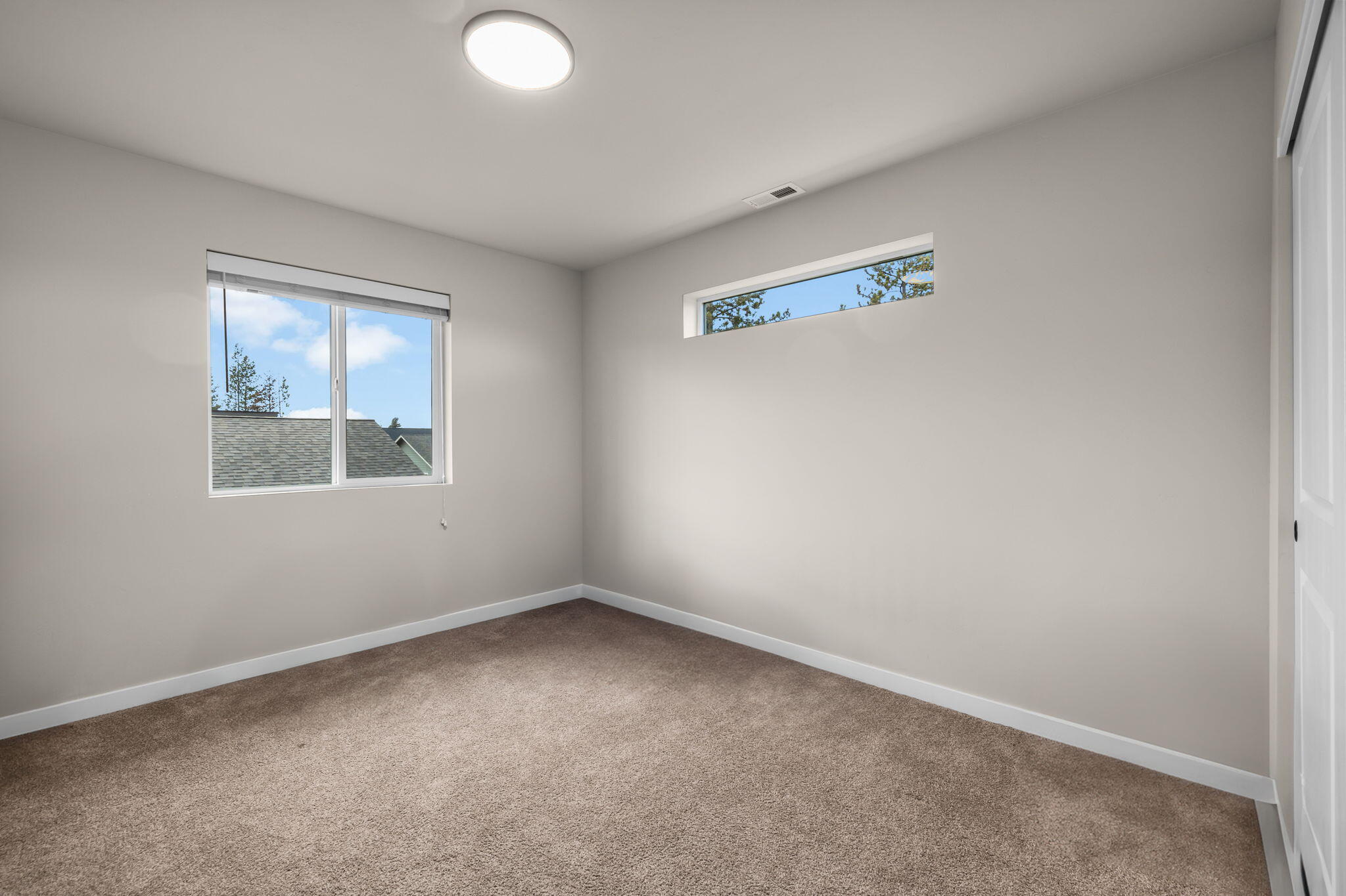 16480 Bassett Road La Pine, OR 97739 - Photo 19 of 38 2023_12_29_16480_bassett_rd-18
