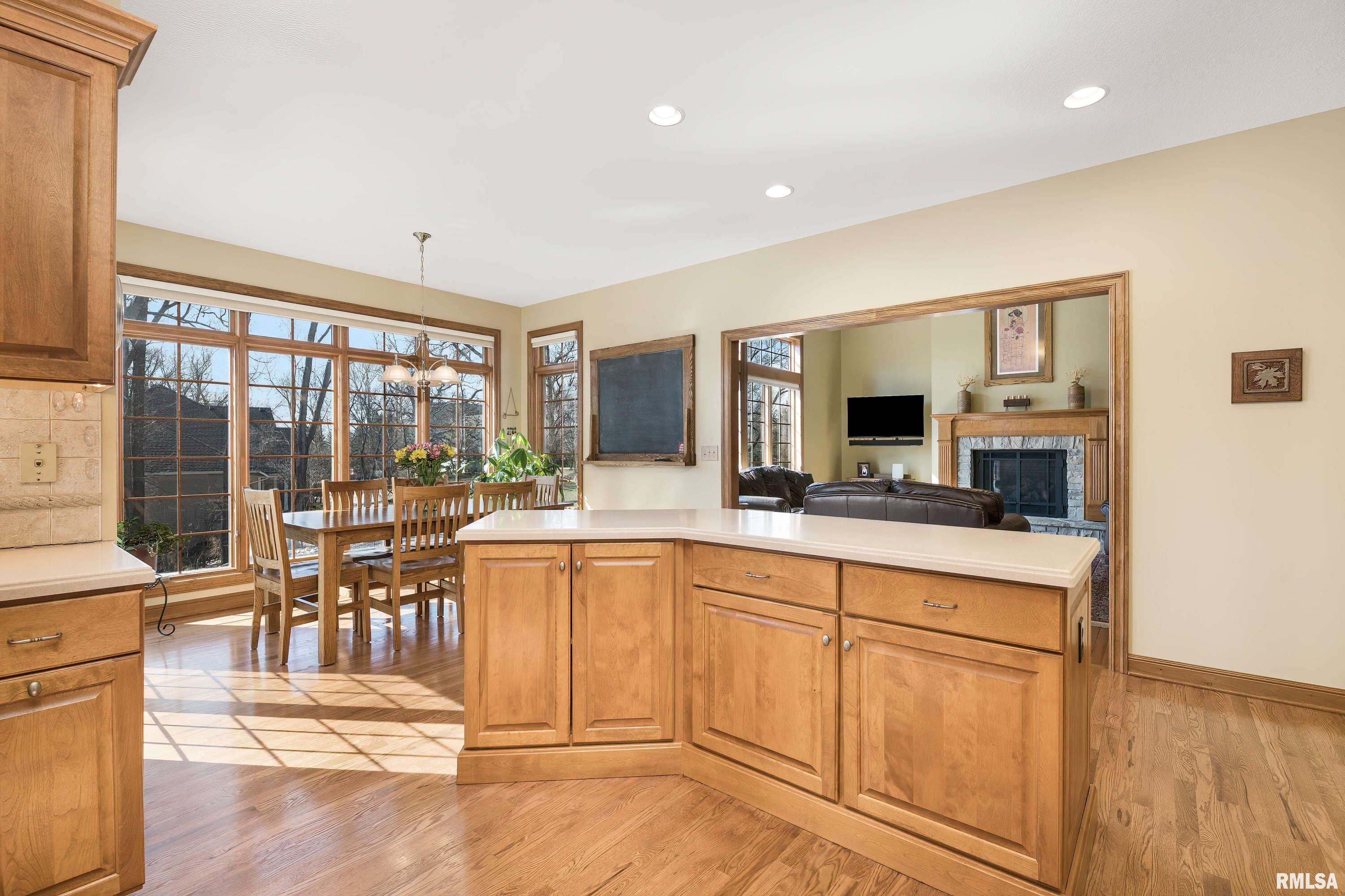 6905 Little Cabin Road Bettendorf, IA 52722 - Photo 19 of 49 Gallery Image 19