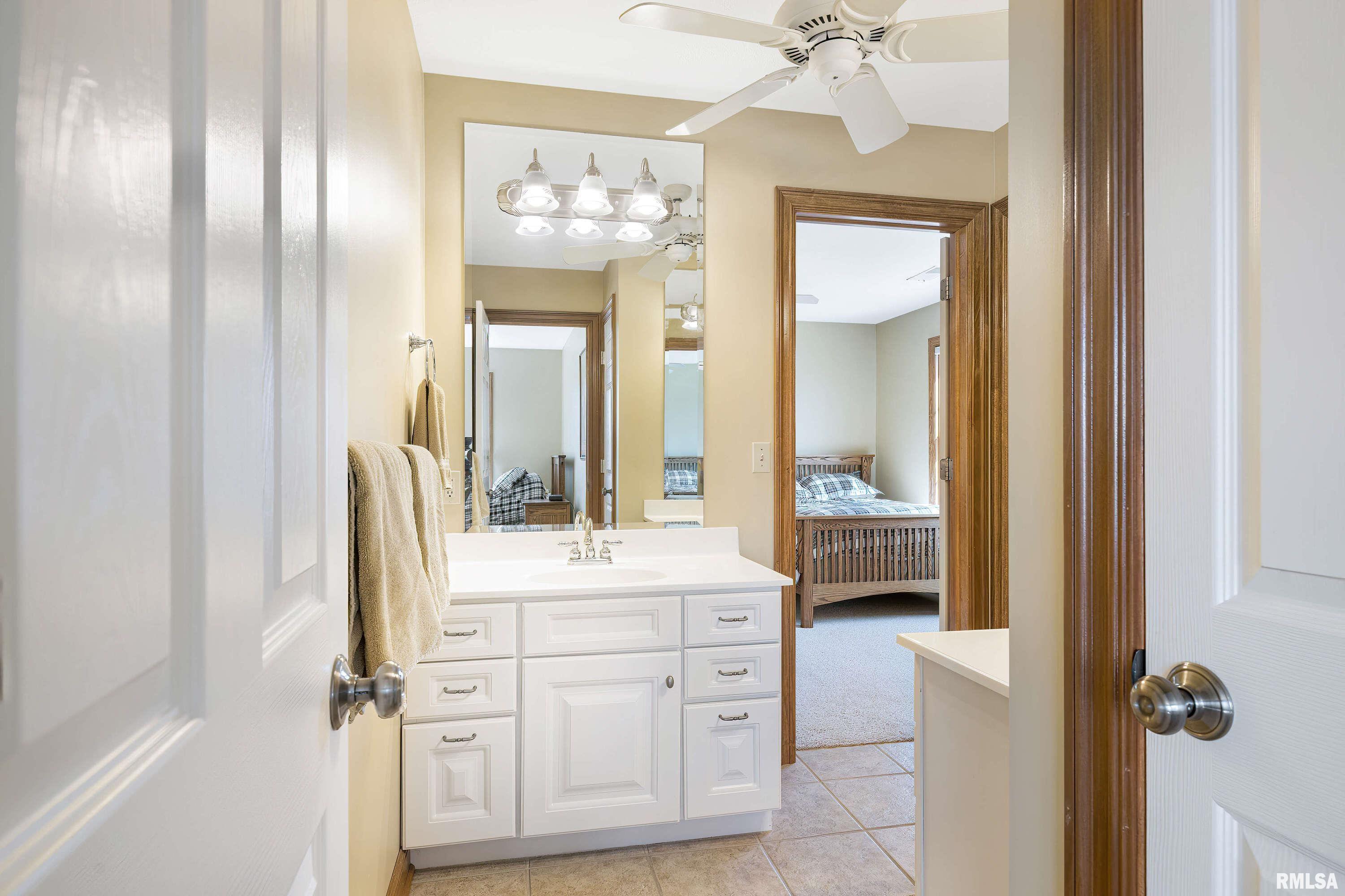 6905 Little Cabin Road Bettendorf, IA 52722 - Photo 25 of 49 Gallery Image 25