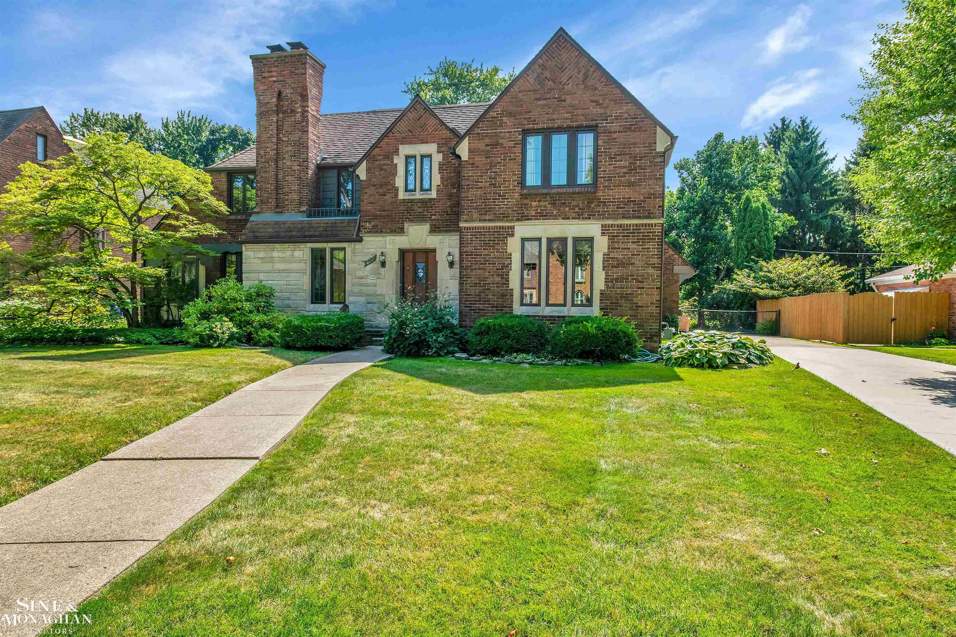 829 Trombley Road Grosse Pointe, MI 48230 - Photo 40 of 45 50149596-e21c120d-d2ba-4ee0-8eed-bd0cd6cb51e4.JPG
