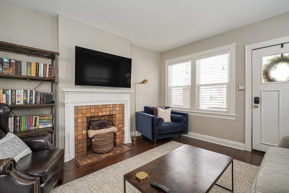 954 Thomas Road Columbus, OH 43212 - Photo 5 of 30