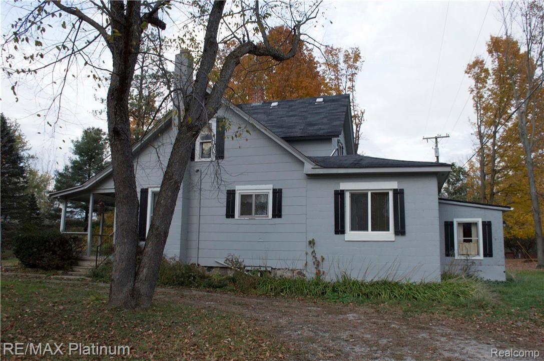 2885 West Marr Road Howell, MI 48855 - Photo 6 of 29 SIDE VIEW