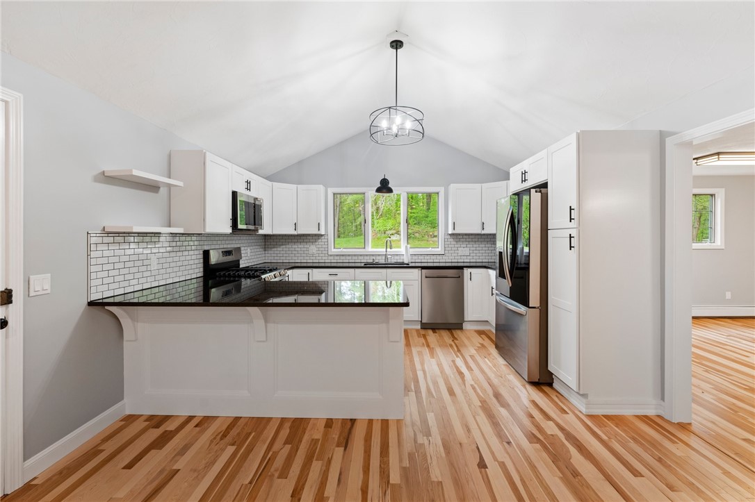 76 Elm Street Upton, MA 01568 - Photo 3 of 16 Gallery Image 3